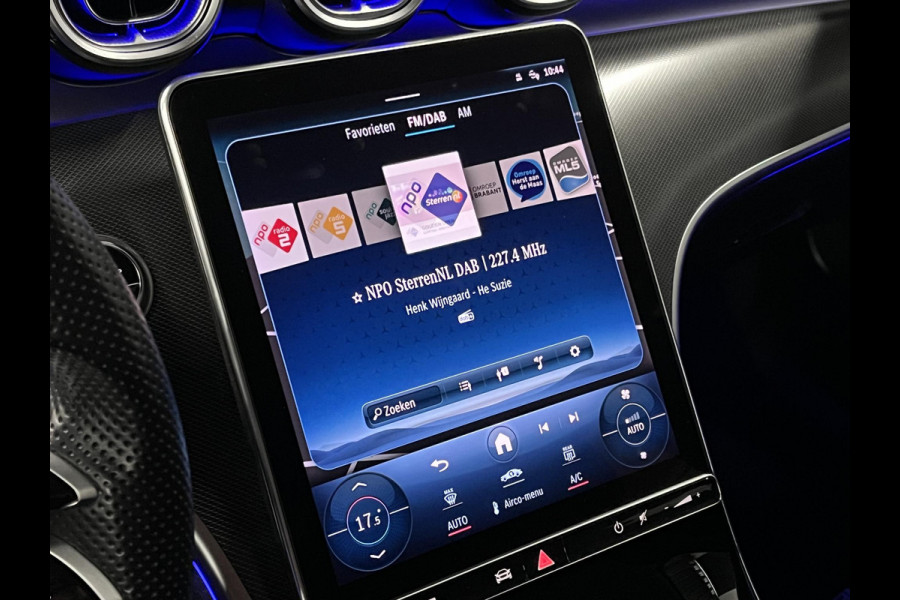 Mercedes-Benz C-Klasse 180 AMG Line Ambiente verlichting | Cruise control | Stoelverwarming | Achteruitrij camera | AMG wielen | Carplay | Dodehoek | Navigatie