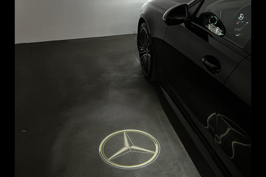 Mercedes-Benz C-Klasse 180 AMG Line Ambiente verlichting | Cruise control | Stoelverwarming | Achteruitrij camera | AMG wielen | Carplay | Dodehoek | Navigatie