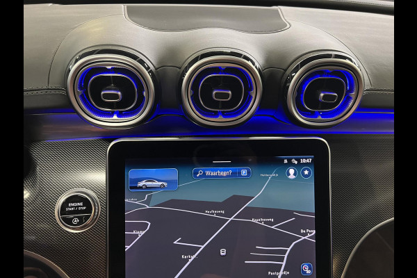 Mercedes-Benz C-Klasse 180 AMG Line Ambiente verlichting | Cruise control | Stoelverwarming | Achteruitrij camera | AMG wielen | Carplay | Dodehoek | Navigatie