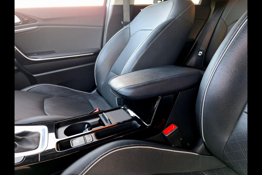 Kia Ceed Sportswagon 1.6 GDI PHEV ExecutiveLine | Leder | Memory Seat | Full LED  | Stoelverwarming V+A | Elektr. Achterklep | Navi | Climate |