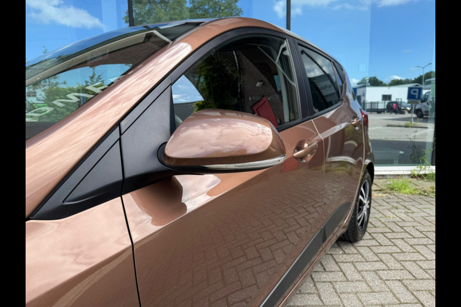 Hyundai i10 1.0i Premium - Navi - Climate - Winterpakket - Org.NL