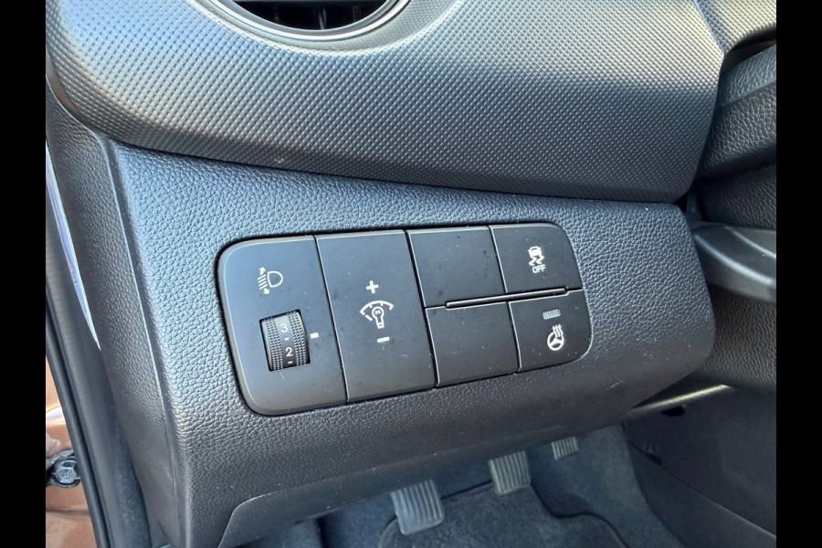 Hyundai i10 1.0i Premium - Navi - Climate - Winterpakket - Org.NL