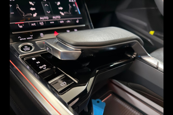 Audi e-tron Sportback 50 quattro S-line Black Edition 71 kWh | 313 pk | Pano | Matrix LED | B&O | 360° | Memory | Black pack