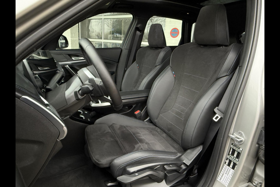 BMW X1 sDrive18i M SPORT | PANORAMA | PREMIUM PACK | ADAPT. CRUISE | KEYLESS ENTRY | STOELVERWARMING | 19 INCH LM VELGEN |