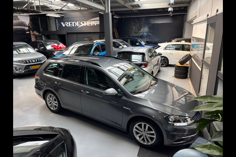 Volkswagen Golf Variant 1.5 TSI Comfortline Business / Camera / Carplay