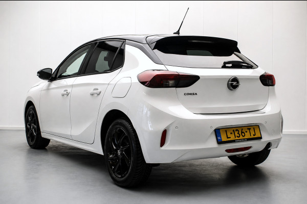 Opel Corsa 1.2 Black Edition+ NL-auto [ 1e Eigenaar Dealeronderhouden Carplay Parkeersensoren Cruise Control ]