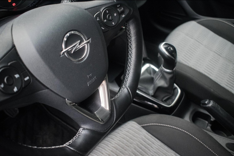 Opel Corsa 1.2 Black Edition+ NL-auto [ 1e Eigenaar Dealeronderhouden Carplay Parkeersensoren Cruise Control ]