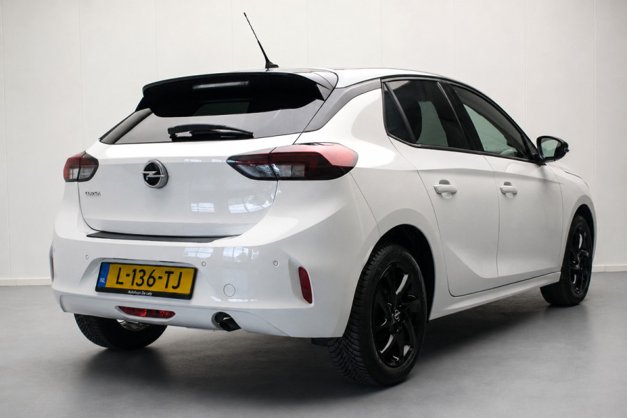 Opel Corsa 1.2 Black Edition+ NL-auto [ 1e Eigenaar Dealeronderhouden Carplay Parkeersensoren Cruise Control ]