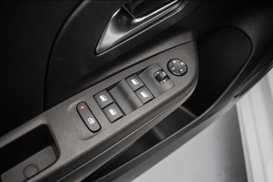 Opel Corsa 1.2 Black Edition+ NL-auto [ 1e Eigenaar Dealeronderhouden Carplay Parkeersensoren Cruise Control ]