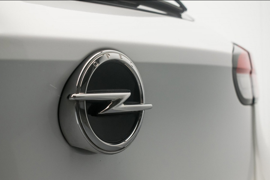 Opel Corsa 1.2 Black Edition+ NL-auto [ 1e Eigenaar Dealeronderhouden Carplay Parkeersensoren Cruise Control ]