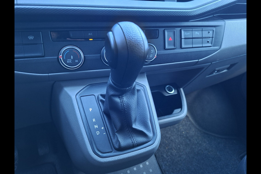 Volkswagen Transporter 2.0 TDI Aut7 Dubb.Cabine 2xSchuifdeur Carplay Trekhaak Bulli