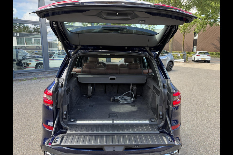 BMW X5 xDrive45e High Executive BOMVOL! | PANO | HARMAN KARDON | LASER LED | ELEK. ACHTER KLEP | ELEK. TREKHAAK | STOELVERWARMING | ELEK. MEM. SEAT | ACHTERUITRIJCAMERA | 22'' VELGEN | RIJKLAAR PRIJS + 12 MND BOVAG GARANTIE |