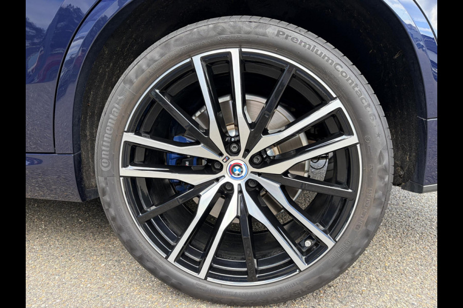 BMW X5 xDrive45e High Executive BOMVOL! | PANO | HARMAN KARDON | LASER LED | ELEK. ACHTER KLEP | ELEK. TREKHAAK | STOELVERWARMING | ELEK. MEM. SEAT | ACHTERUITRIJCAMERA | 22'' VELGEN | RIJKLAAR PRIJS + 12 MND BOVAG GARANTIE |