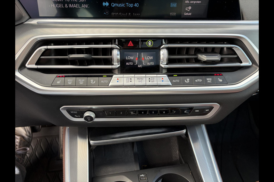 BMW X5 xDrive45e High Executive BOMVOL! | PANO | HARMAN KARDON | LASER LED | ELEK. ACHTER KLEP | ELEK. TREKHAAK | STOELVERWARMING | ELEK. MEM. SEAT | ACHTERUITRIJCAMERA | 22'' VELGEN | RIJKLAAR PRIJS + 12 MND BOVAG GARANTIE |