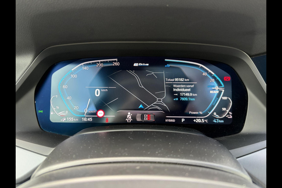 BMW X5 xDrive45e High Executive BOMVOL! | PANO | HARMAN KARDON | LASER LED | ELEK. ACHTER KLEP | ELEK. TREKHAAK | STOELVERWARMING | ELEK. MEM. SEAT | ACHTERUITRIJCAMERA | 22'' VELGEN | RIJKLAAR PRIJS + 12 MND BOVAG GARANTIE |