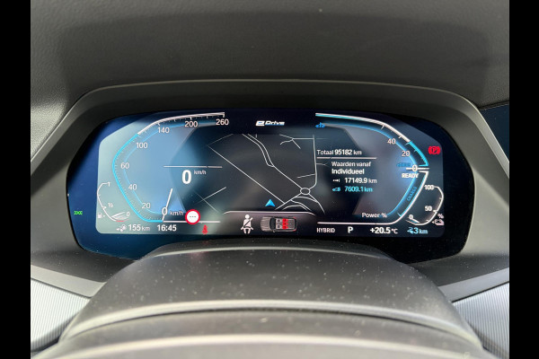 BMW X5 xDrive45e High Executive BOMVOL! | PANO | HARMAN KARDON | LASER LED | ELEK. ACHTER KLEP | ELEK. TREKHAAK | STOELVERWARMING | ELEK. MEM. SEAT | ACHTERUITRIJCAMERA | 22'' VELGEN | RIJKLAAR PRIJS + 12 MND BOVAG GARANTIE |