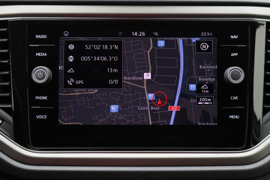 Volkswagen T-Roc 1.0 TSI Style ACC, Apple Carplay, Climate, Lane Assist, PDC