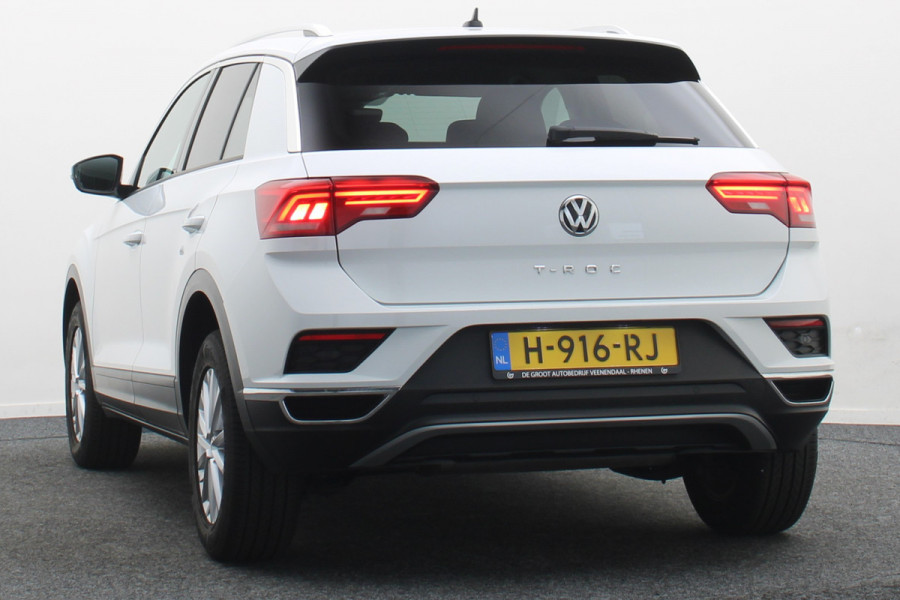 Volkswagen T-Roc 1.0 TSI Style ACC, Apple Carplay, Climate, Lane Assist, PDC