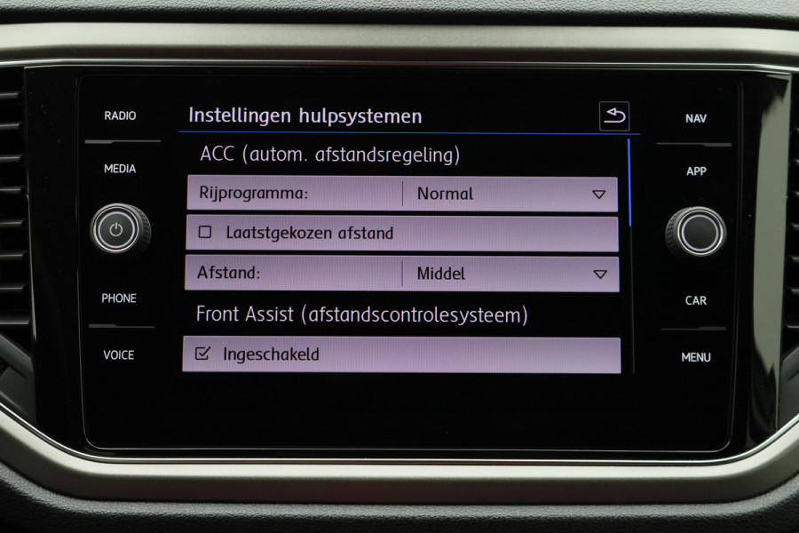 Volkswagen T-Roc 1.0 TSI Style ACC, Apple Carplay, Climate, Lane Assist, PDC