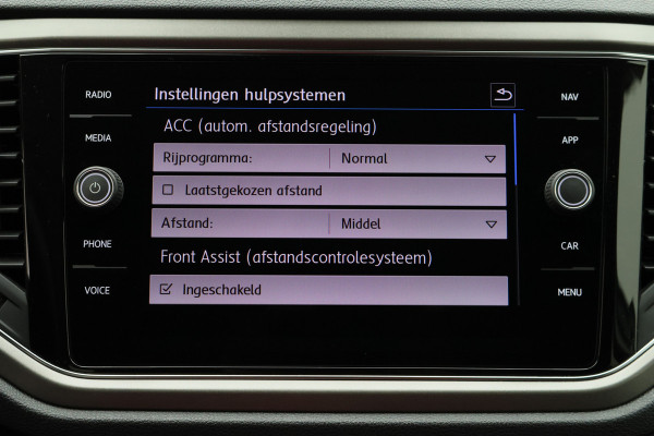 Volkswagen T-Roc 1.0 TSI Style ACC, Apple Carplay, Climate, Lane Assist, PDC