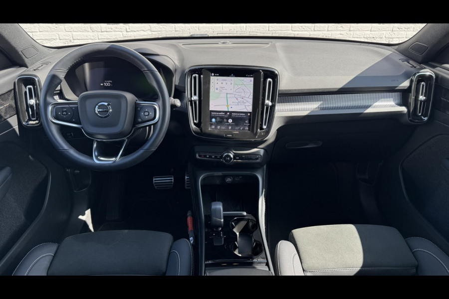 Volvo XC40 Recharge Pro SOH 97% Adaptive Cruise All-Season Banden Panoramadak AppleCarplay Elec. inklapbare trekhaak Leder