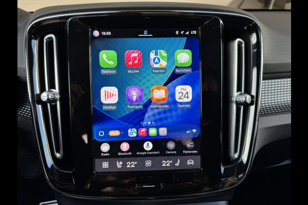 Volvo XC40 Recharge Pro SOH 97% Adaptive Cruise All-Season Banden Panoramadak AppleCarplay Elec. inklapbare trekhaak Leder