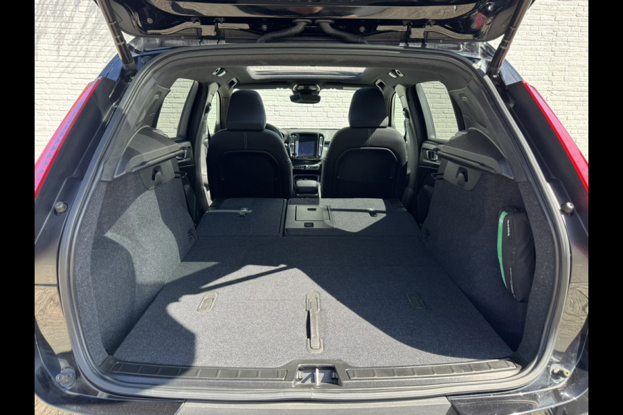 Volvo XC40 Recharge Pro SOH 97% Adaptive Cruise All-Season Banden Panoramadak AppleCarplay Elec. inklapbare trekhaak Leder