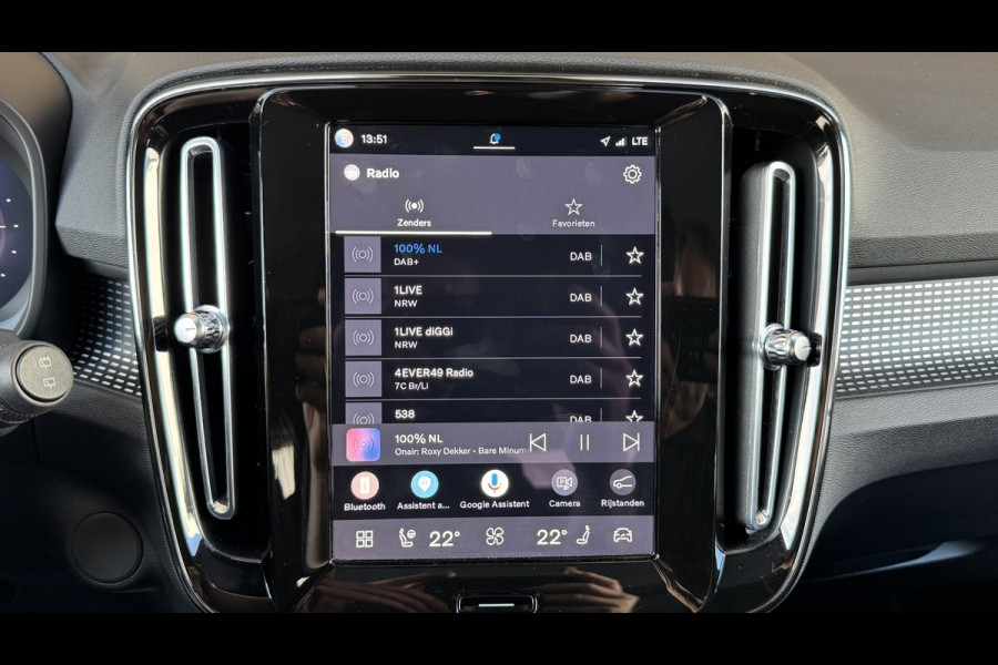 Volvo XC40 Recharge Pro SOH 97% Adaptive Cruise All-Season Banden Panoramadak AppleCarplay Elec. inklapbare trekhaak Leder