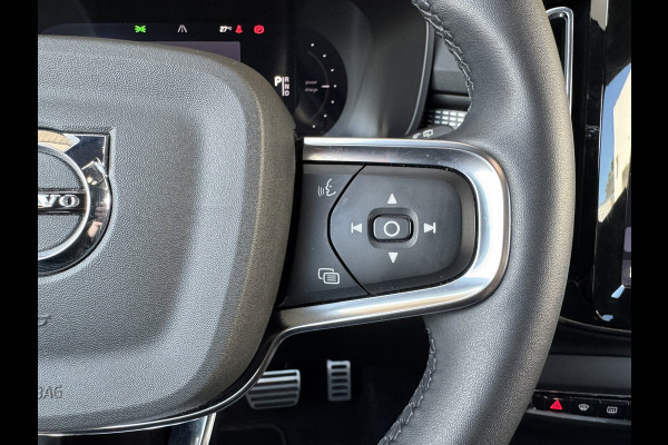 Volvo XC40 Recharge Pro SOH 97% Adaptive Cruise All-Season Banden Panoramadak AppleCarplay Elec. inklapbare trekhaak Leder
