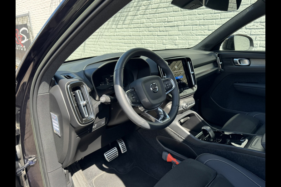Volvo XC40 Recharge Pro SOH 97% Adaptive Cruise All-Season Banden Panoramadak AppleCarplay Elec. inklapbare trekhaak Leder
