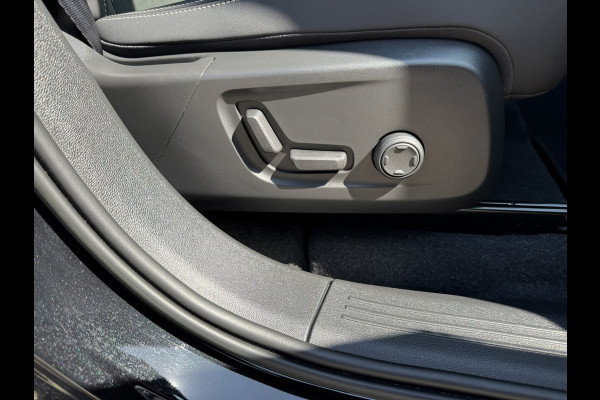 Volvo XC40 Recharge Pro SOH 97% Adaptive Cruise All-Season Banden Panoramadak AppleCarplay Elec. inklapbare trekhaak Leder