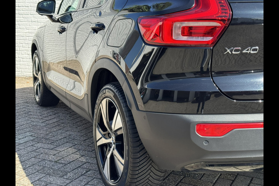 Volvo XC40 Recharge Pro SOH 97% Adaptive Cruise All-Season Banden Panoramadak AppleCarplay Elec. inklapbare trekhaak Leder