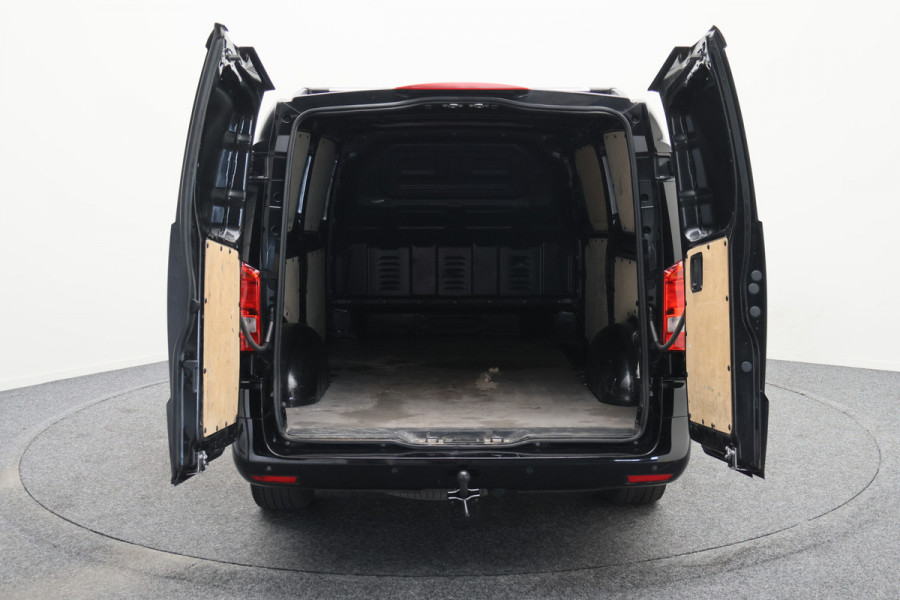 Mercedes-Benz Vito 119 CDI Extra Lang 3-Zits, Leer, LED, Camera, Trekhaak, Apple Carplay, 18"