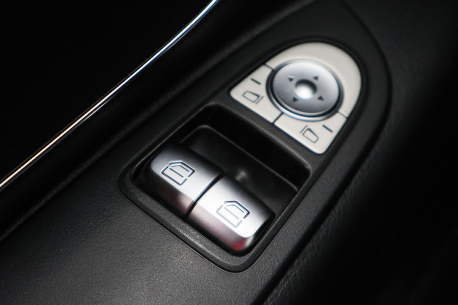 Mercedes-Benz Vito 119 CDI Extra Lang 3-Zits, Leer, LED, Camera, Trekhaak, Apple Carplay, 18"