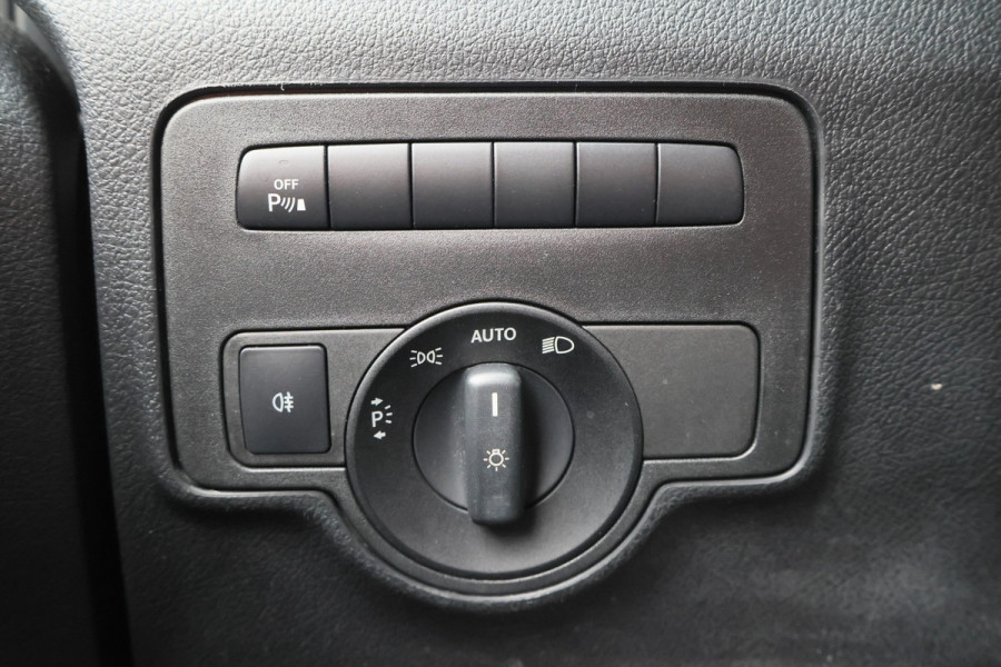 Mercedes-Benz Vito 119 CDI Extra Lang 3-Zits, Leer, LED, Camera, Trekhaak, Apple Carplay, 18"