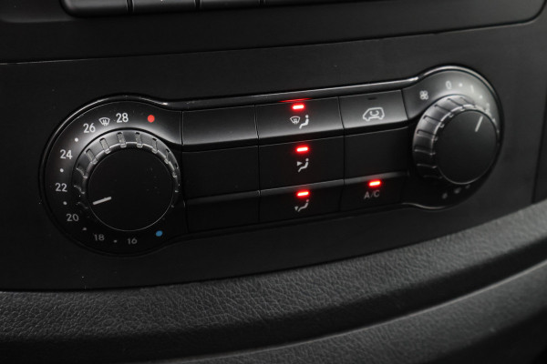 Mercedes-Benz Vito 119 CDI Extra Lang 3-Zits, Leer, LED, Camera, Trekhaak, Apple Carplay, 18"