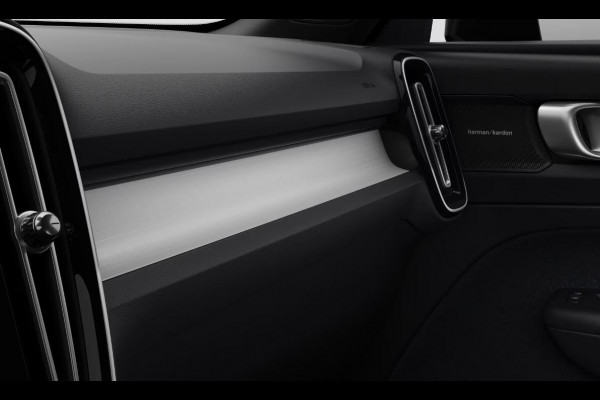 Volvo XC40 B4 211PK Automaat Plus Black Edition
