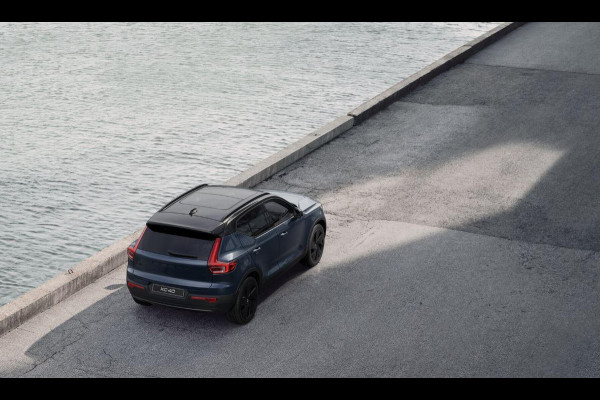 Volvo XC40 B4 211PK Automaat Plus Black Edition