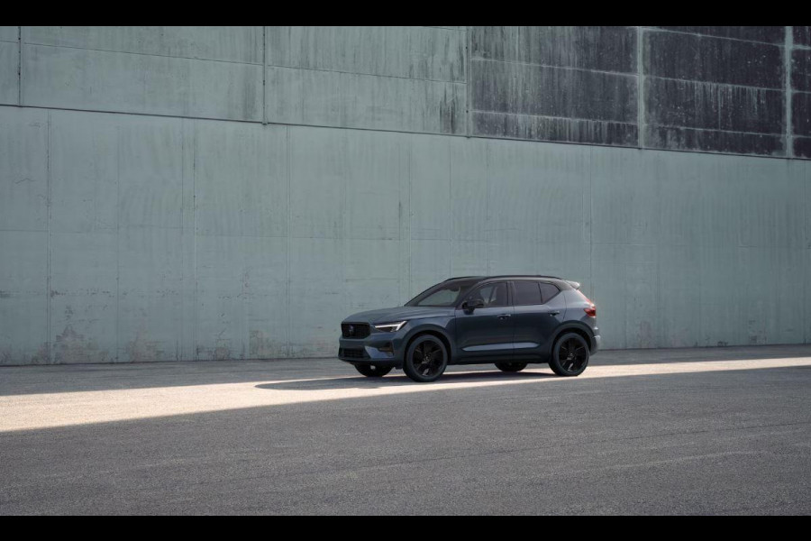 Volvo XC40 B4 211PK Automaat Plus Black Edition
