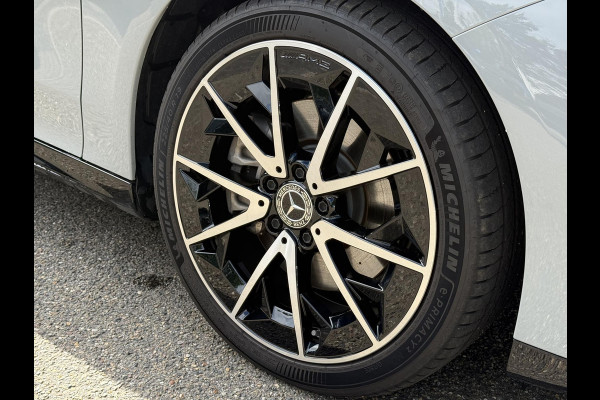 Mercedes-Benz CLA-Klasse 250+ Launch Edition 85.5 kWh AMG| NIEUW MODEL| 11.000KM!| ELEKTRISCHE STOELEN| CAMERA| DODE HOEK| FABRIEKSGARANTIE MERCEDES| ORIGINEEL NEDERLANDS NAP| ALPINE GRIJS| 19 INCH VELGEN|