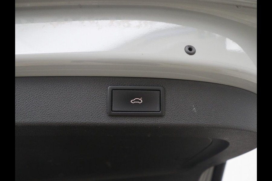 Škoda Kodiaq 1.5 TSI Sportline Business | Leder | Memory | Adaptive cruise | Stoelverwarming | Camera | Park assist | Sfeerverlichting | Bluetooth | Navigatie | Elektrische achterklep | Trekhaak