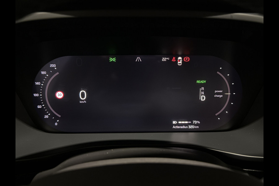 Volvo C40 Recharge Plus 69 kWh | Adaptief Cruise Control | Keyless | Voorstoelen verwarmd