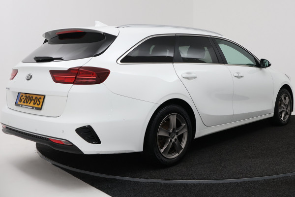 Kia Ceed Sportswagon 1.0 T-GDi DynamicPlusLine (STOEL/STUUR VERWARMING, NAVIGATIE, CAMERA, PARKEERSENSOREN)