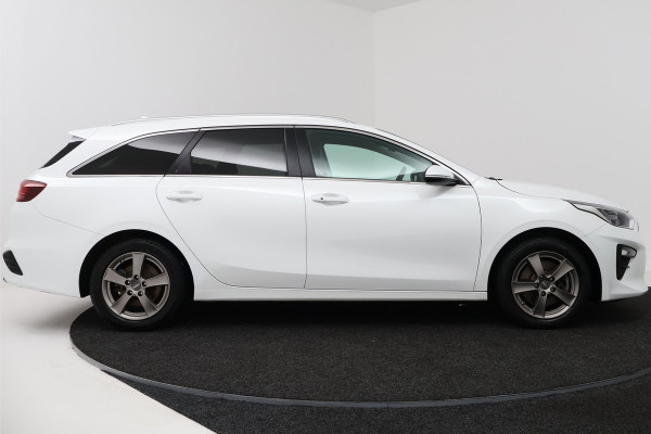 Kia Ceed Sportswagon 1.0 T-GDi DynamicPlusLine (STOEL/STUUR VERWARMING, NAVIGATIE, CAMERA, PARKEERSENSOREN)