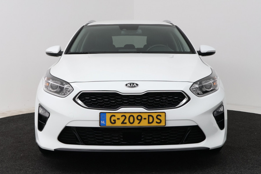 Kia Ceed Sportswagon 1.0 T-GDi DynamicPlusLine (STOEL/STUUR VERWARMING, NAVIGATIE, CAMERA, PARKEERSENSOREN)