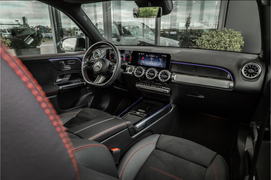 Mercedes-Benz Glb 180 Business Solution AMG 7p. - Panorama | Memory | Carbon | Alcatanra | Stoelverwarming