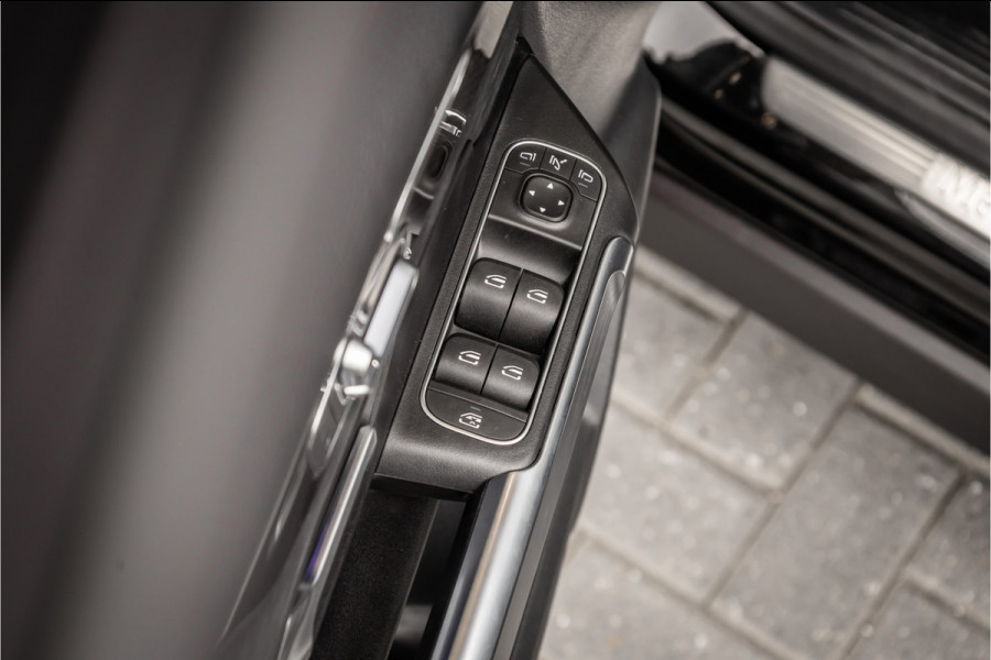 Mercedes-Benz Glb 180 Business Solution AMG 7p. - Panorama | Memory | Carbon | Alcatanra | Stoelverwarming