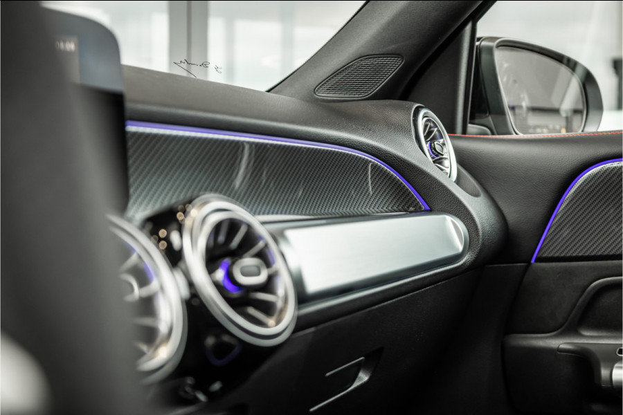 Mercedes-Benz Glb 180 Business Solution AMG 7p. - Panorama | Memory | Carbon | Alcatanra | Stoelverwarming