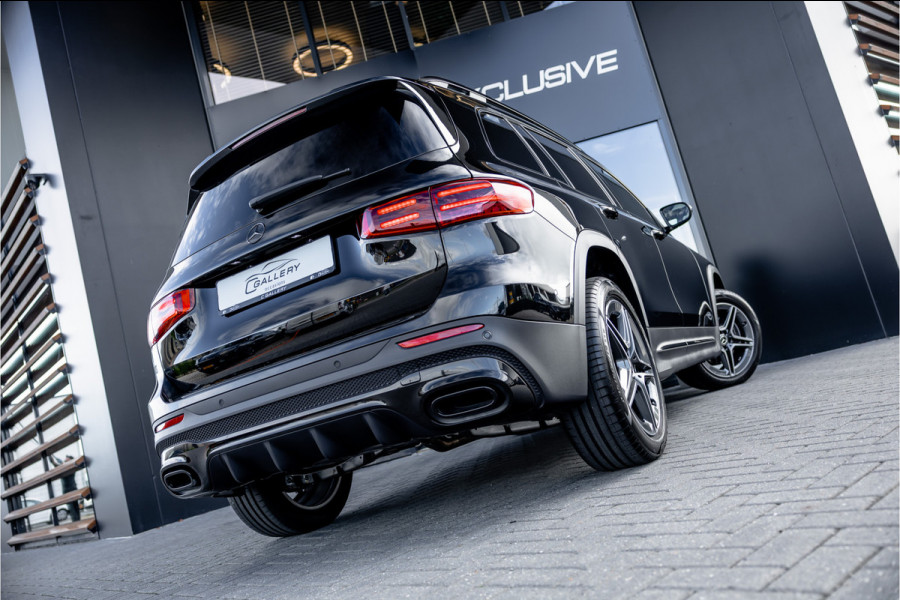 Mercedes-Benz Glb 180 Business Solution AMG 7p. - Panorama | Memory | Carbon | Alcatanra | Stoelverwarming