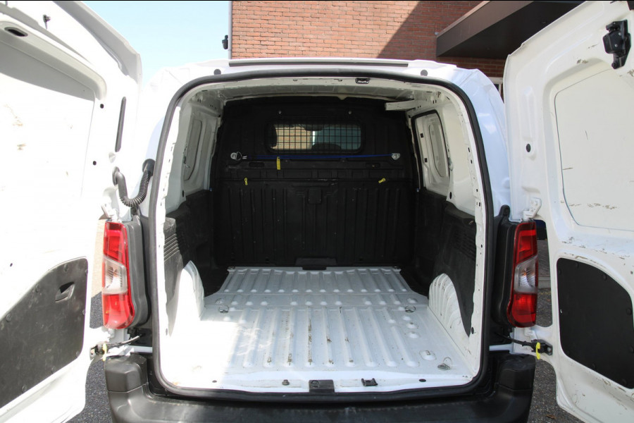 Citroën Berlingo 1.6 BlueHDI Club / App connect / Cruise / Trekhaak / 3 zits
